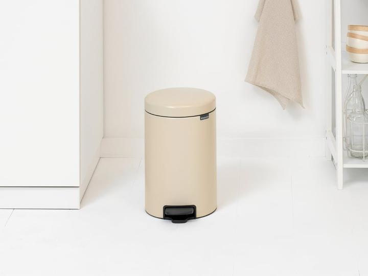 Image du produit Brabantia Poubelle à pédale NewIcon 12 l, Soft Beige (12 l)