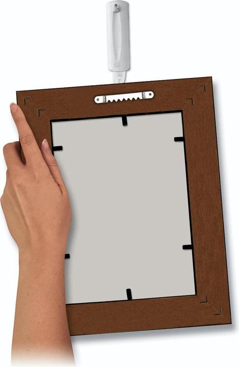 Actual product image Command Sawtooth picture nail