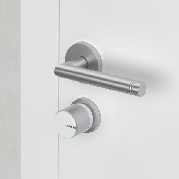 Actual product image Tedee Go 2 mit Bridge und Keypad Pro (Bluetooth, Electronic numerical code, Smartphone, Fingerprint)
