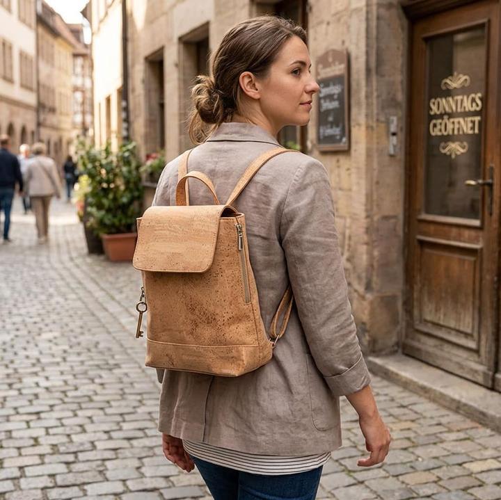 Actual product image Artelusa Backpack "Plus" nature (7 l)
