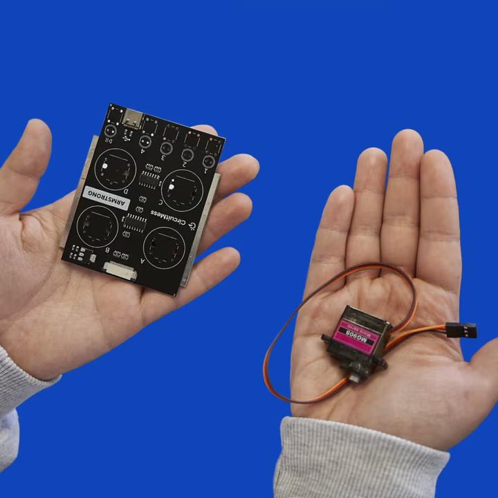 Produktbild CircuitMess Armstrong Roboterarm Elektronik Bausatz