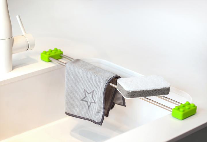 Actual product image Sanni Shoo drip.line