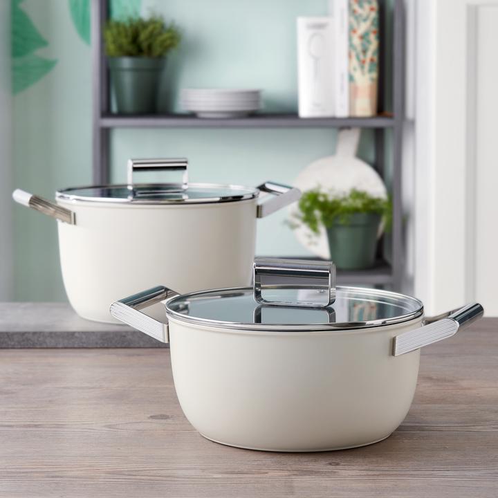 Produktbild Smeg CKFC2411CRM Schmortopf Ø 24 cm mit Glasdeckel, 2 Griffe, creme (24 cm, Bräter + Schmortopf)