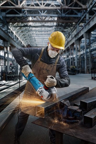 Actual product image Bosch Professional BOSC Battery Angle Grinder (230 mm)