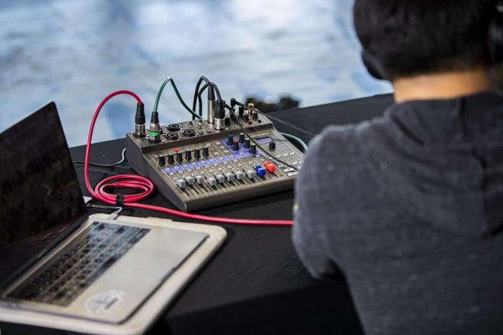 Produktbild Zoom LiveTrak L-8 (Studio- und Livemixer)