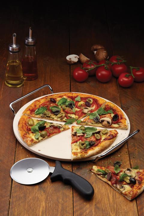 Actual product image World of Flavours Pizza stone set