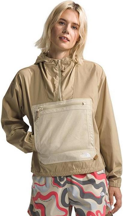 Actual product image North Face Women's Class V Pathfinder Pullover (XL)