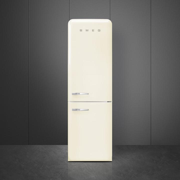 Produktbild Smeg FAB32RCR6 Kühl-Gefrierkombination Rechtsanschlag Creme 50s Style 2025 Modell, EEK: C (331 l)