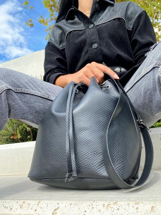 Produktbild Only-Bags.Store Schwarzes Leder Bucket Bag, schwarze Geldbörse, Umhängetasche, Leder Geldbörse, Geschenk für Sie