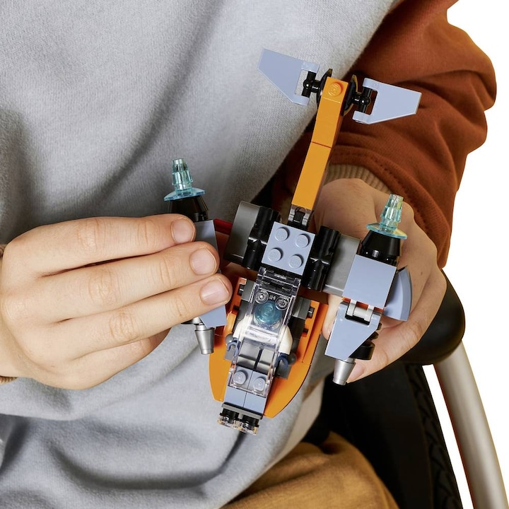 Actual product image LEGO Cyber Drone (31111, LEGO Creator 3-in-1)