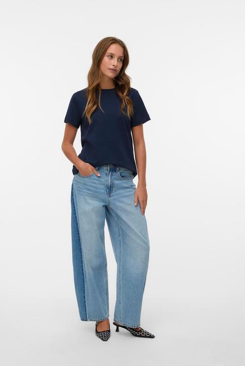 Actual product image Aware Awnaima Ss O-Neck T-Shirt Noos (M)