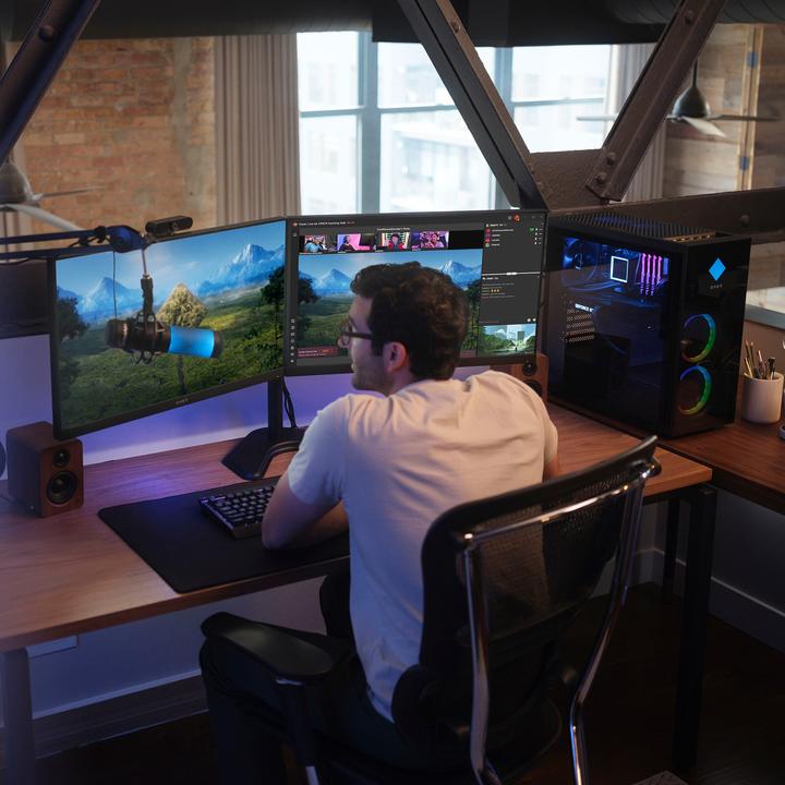 Immagine prodotto HP OMEN 40L GT21-2400ng PC da gioco i7-14700K 64GB 1TB SSD 1TB HDD RTX 4080 Win11 (1000 GB, 65.54 GB, Intel Core i7-14700K, GeForce RTX 4080 SUPER)