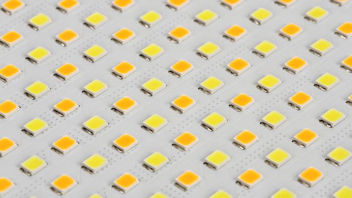 Actual product image Roko LED-1400C 110W BiColor LED area luminaire with V-Mount
