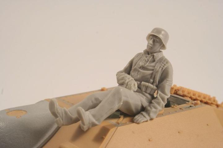 Actual product image CMK German WWII Hetzer Sitting Infanty man