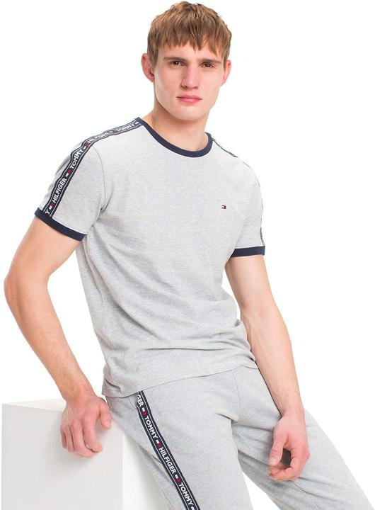 Actual product image Tommy Hilfiger tee (50, M)
