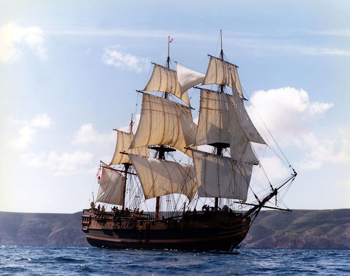 Actual product image Hornblower - The Complete Series 8 DVDs (DVD, 2019, German, English)