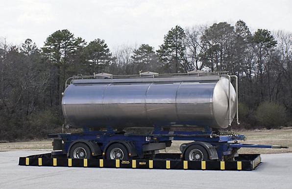 Actual product image Justrite QuickBerm® Plus folding tray