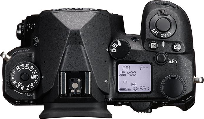 Produktbild Pentax K-3 III Monochrome + 20-40mm f2,8-4 ED Limited DC WR (20 - 40 mm, 25.73 Mpx, APS-C / DX)