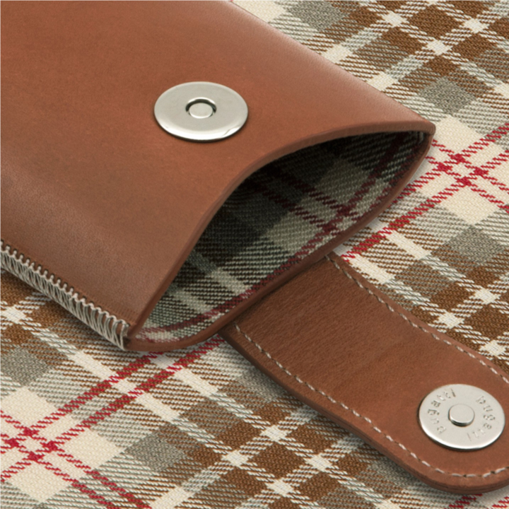 Produktbild Bugatti York Universal sleeve XL (Samsung Galaxy S4)