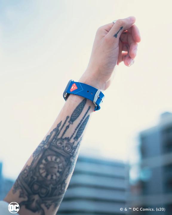 Image du produit Moby Fox Bracelet DC Smartwatch Logo Superman (22 mm, Acier inoxydable, Silicone)