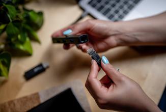 Produktbild Newell 6 in 1 Nabe – Graphit (USB-C, 6 Ports)