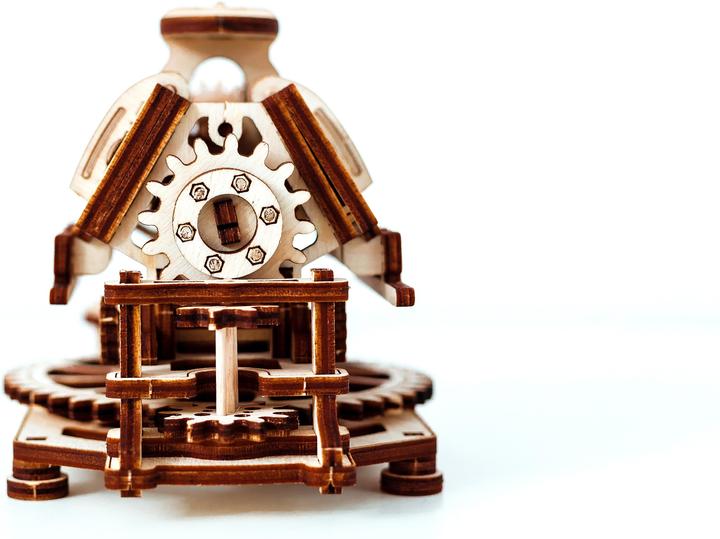 Actual product image WoodenCity V8 engine
