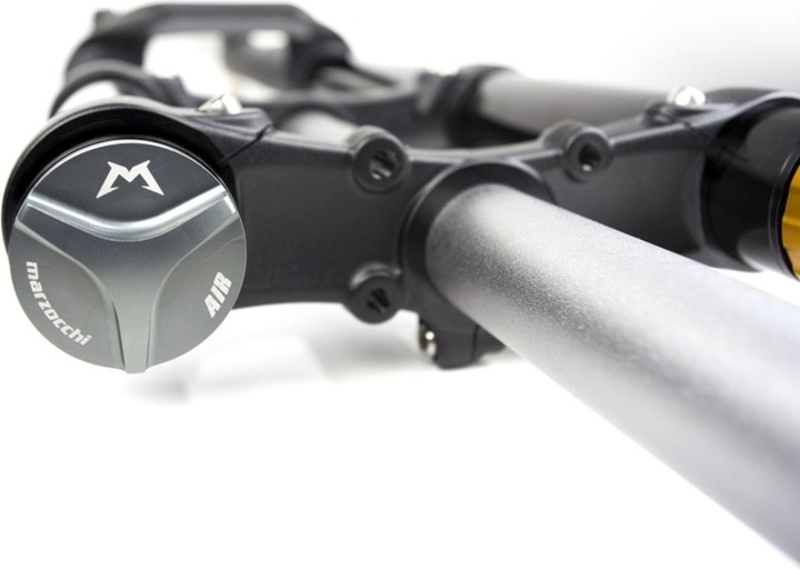Immagine prodotto Marzocchi Bomber 58 Grip Fit Flat Boost forcella di sospensione 27.5" 203mm 20TAx110 (203 mm)