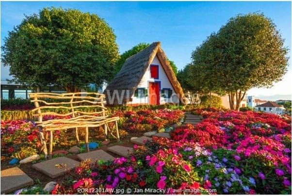 Productafbeelding Educa 19938 Πάζλ 1500Τεμ. Santana, Madeira (1500 onderdelen)