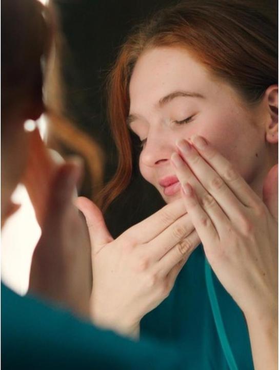 Actual product image Luuv Bakuchiol Serum 30ml - 100% Natural Anti-Aging Collagen Booster for All Skin Types (30 ml)