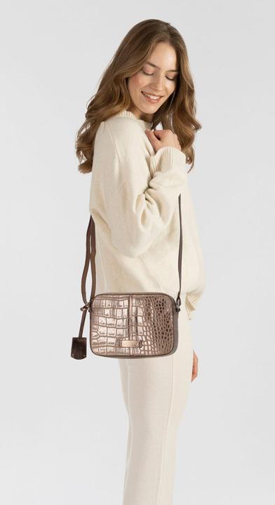 Actual product image Burkely Cool Colbie Umhängetasche Leder 20 cm