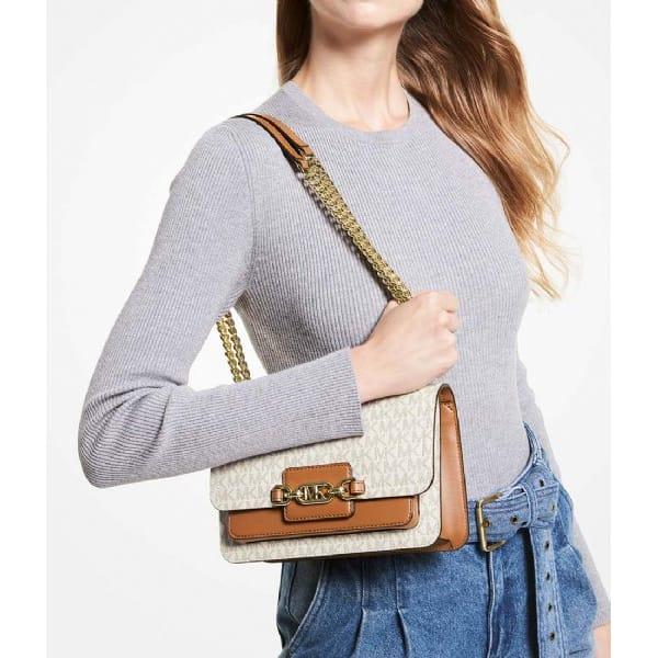 Actual product image Michael Kors Vanilla messenger bag