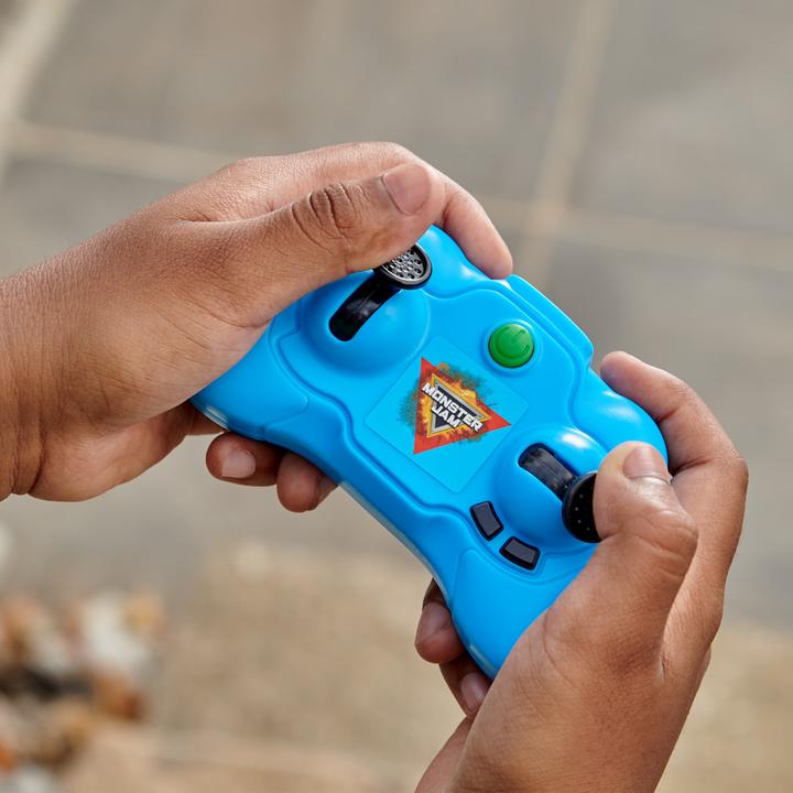 Actual product image Spin Master Mega Megalodon