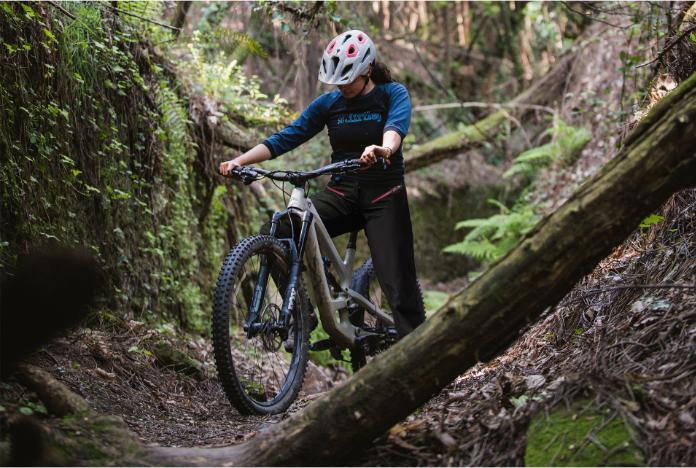 Immagine prodotto dirtlej Trailscout flex lungo Ladies, nero/berry, L (L)