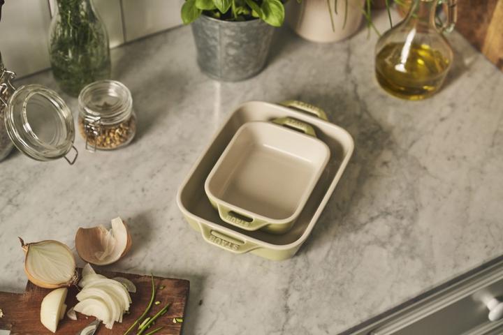 Actual product image Staub Oven mould set