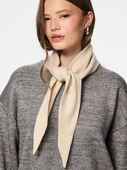 Produktbild Pieces Pckomma Triangle Scarf Noos Bc