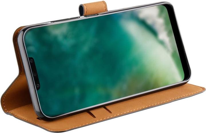 Actual product image Xqisit slim wallet