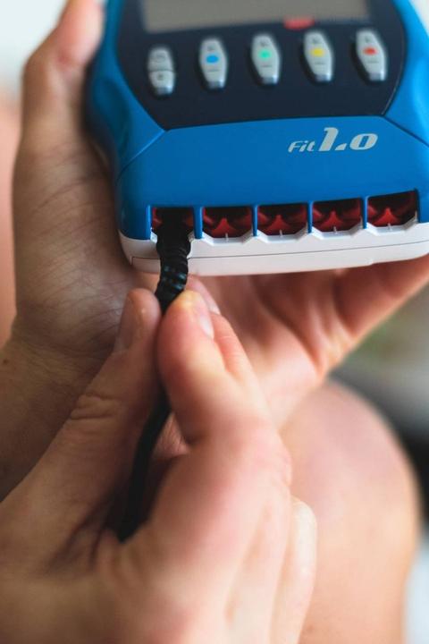 Produktbild Compex Ladegerät