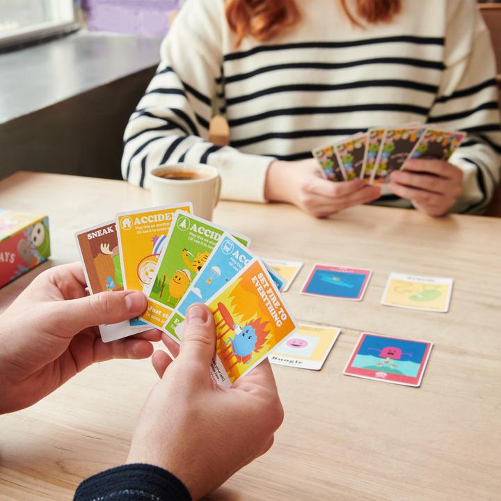 Actual product image Perplexus Dumb Ways to Die Card Game (6066886) (English, 2 - 5 Players)