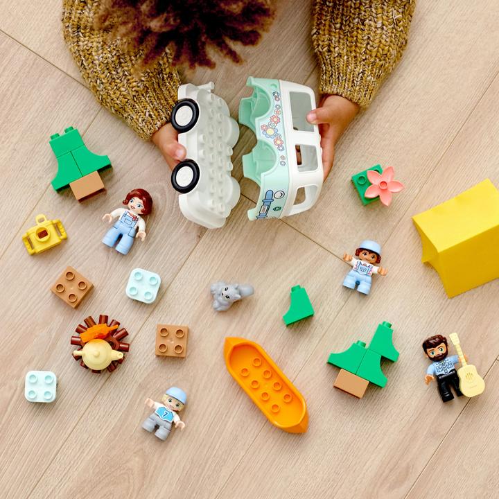 Image du produit LEGO DUPLO 10946 Aventure du campeur en famille (10946)