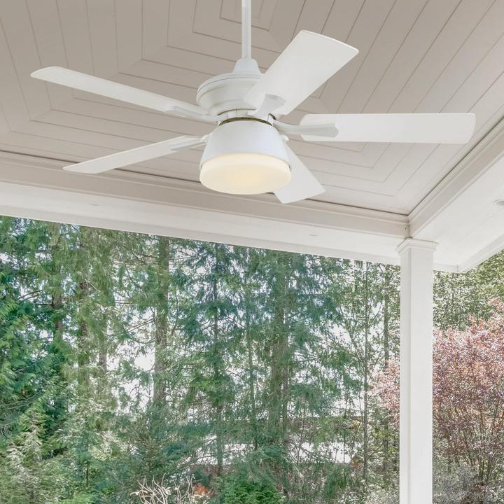 Produktbild Westinghouse Outdoor Deckenventilator Nevada Weiss mit Licht (51 dB)