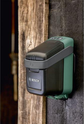 Productafbeelding Bosch Home & Garden Tuinpomp 18V-2000 Kit (Pomp voor regentonnen, Tuinpomp)