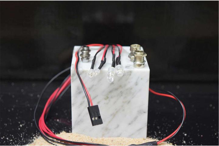 Produktbild Absima LED Set weiss/rot mit Aluminium Halterung