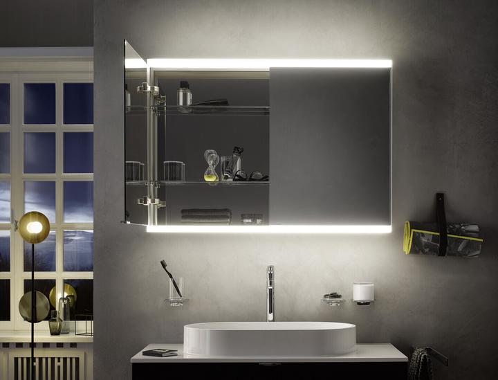 Produktbild Emco prime Facelift Lichtspiegelschrank, 600 mm, 2 Türen, mit verspiegelten Seitenwänden, Aufputzm
