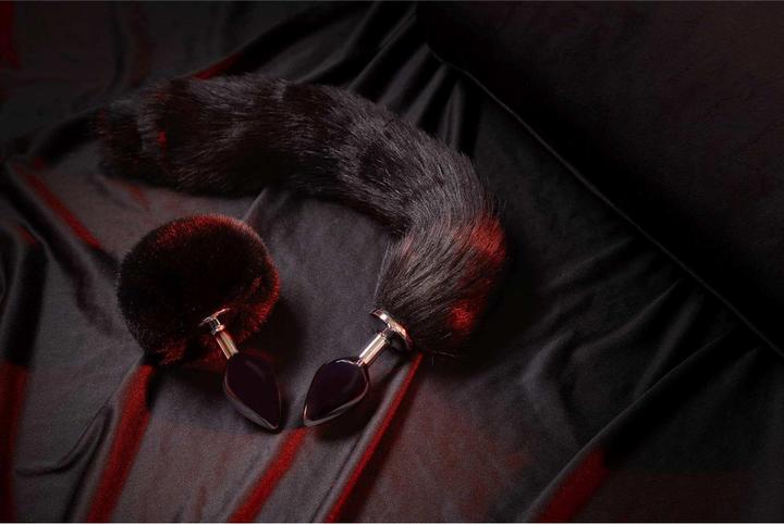 Image du produit Ouch! Bunny Tail avec bouchon de cul en métal