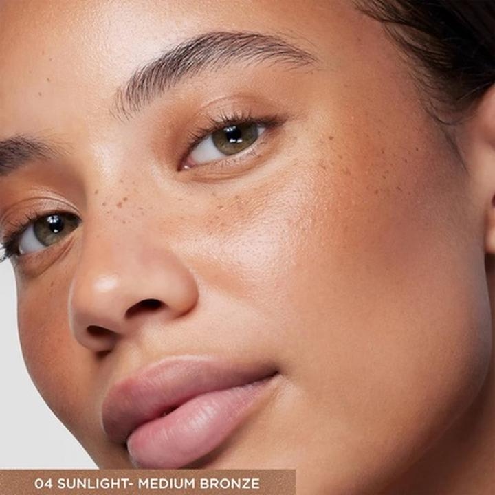 Actual product image Laura Mercier Tinted Moisturiser Bronzer 15 ml - Shade: Sunlight (Sunlight, Bronzer)