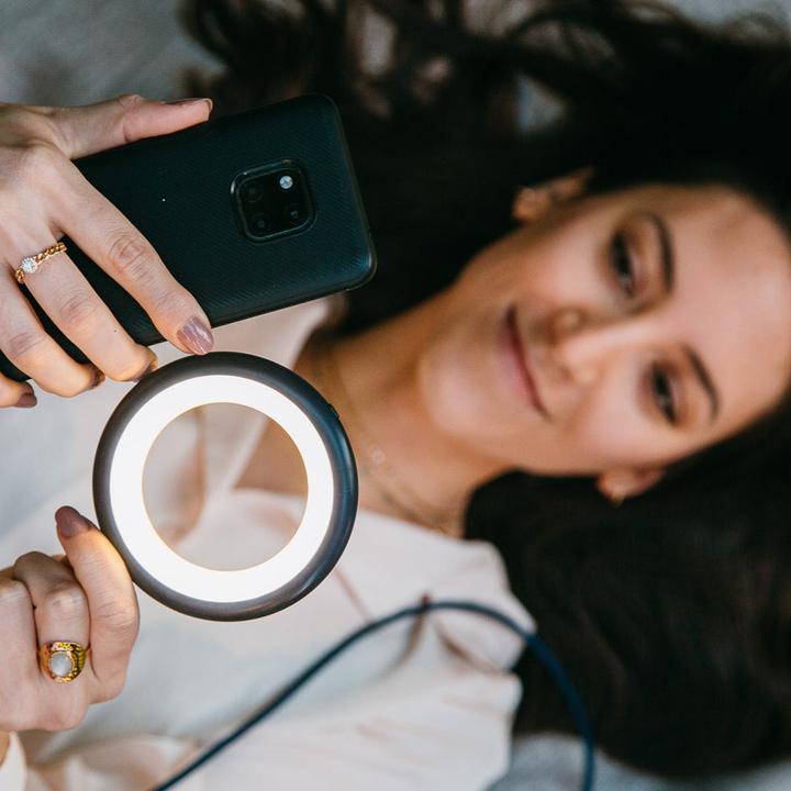 Actual product image Bily Original - Light with USB connection - Dark green (1375 lm)