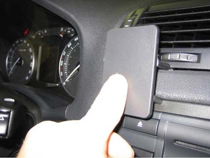 Produktbild Brodit ProClip für Skoda Octavia Modelle - ab Baujahr 2005