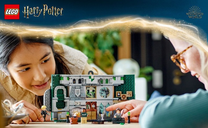 Actual product image LEGO House Banner Slytherin (76410, LEGO Harry Potter)