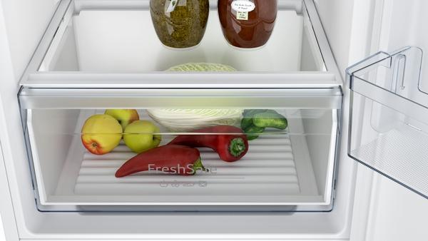 Actual product image Neff N 30, built-in fridge-freezer with bottom freezer compartment, 177.2 x 54.1 cm, drag hinge, KI586 (267 l)