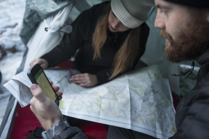 Produktbild Land Rover Explore (64 GB, Black, 5", Hybrid Dual SIM, 4G)